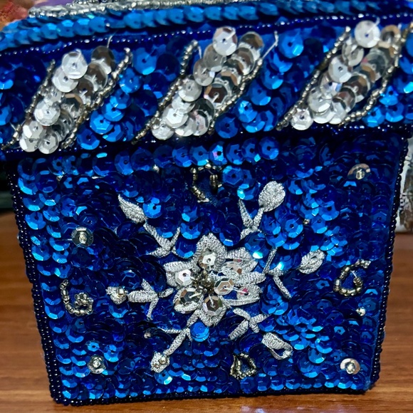 Sequin Sparkly Blue Box - Picture 2 of 6
